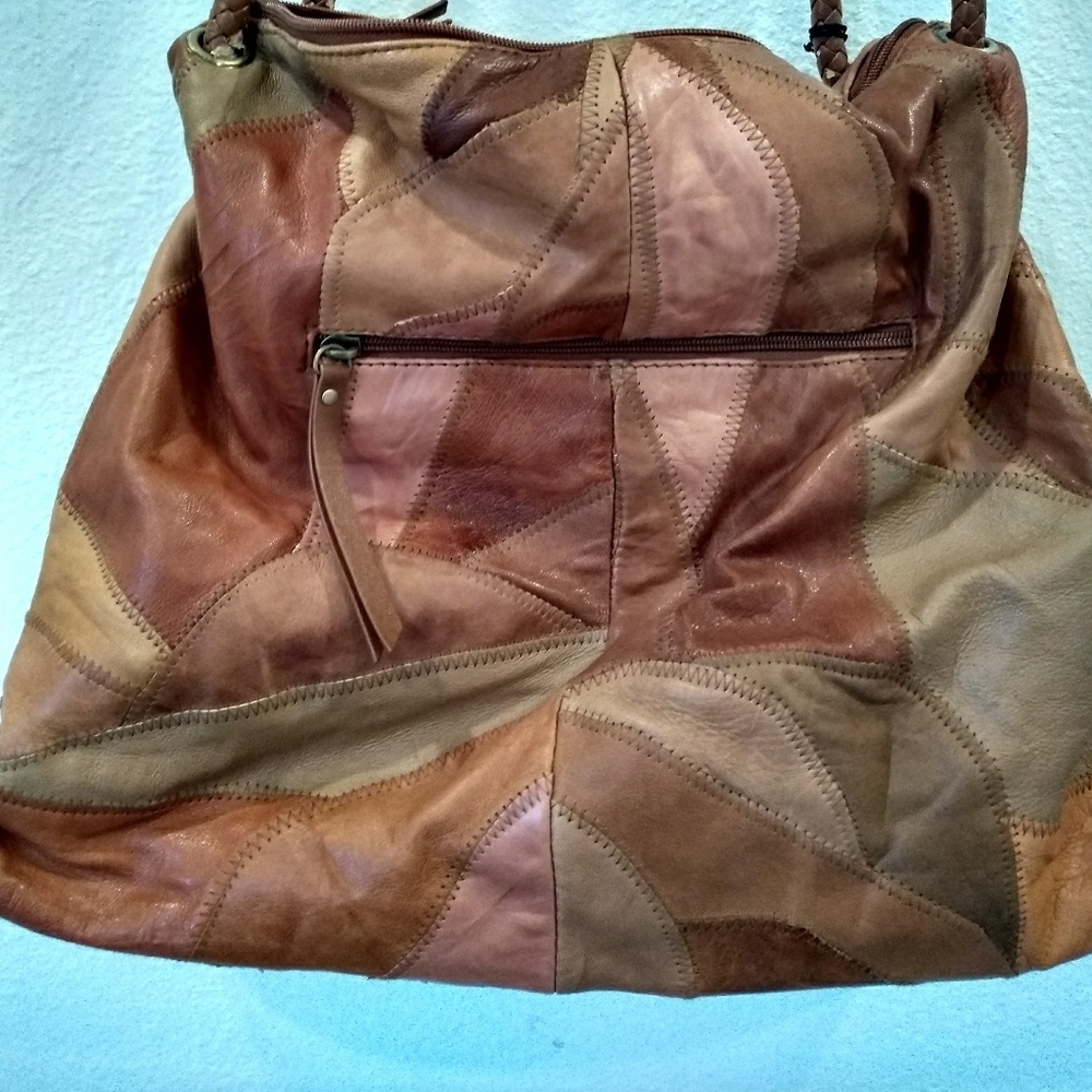 Handbag - Picture 2 of 6